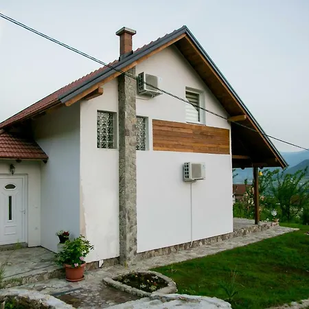 Nektar Park Sara Villa *