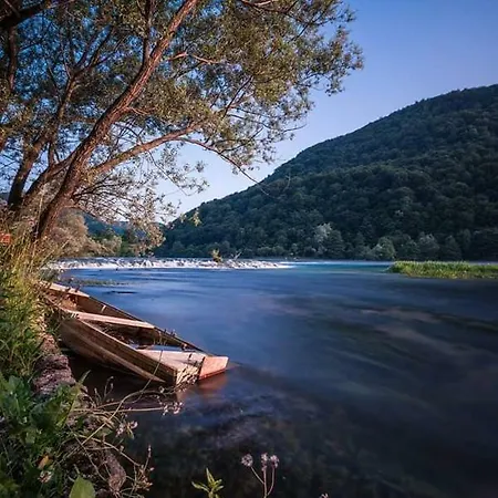 Willa Nektar Park Sara